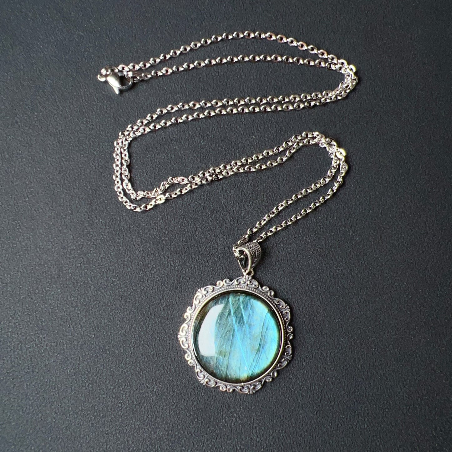 One And Only Strong Blue Flash Labradorite Round Pendant Necklace | Handmade Natural Throat Chakra Healing Jewelry
