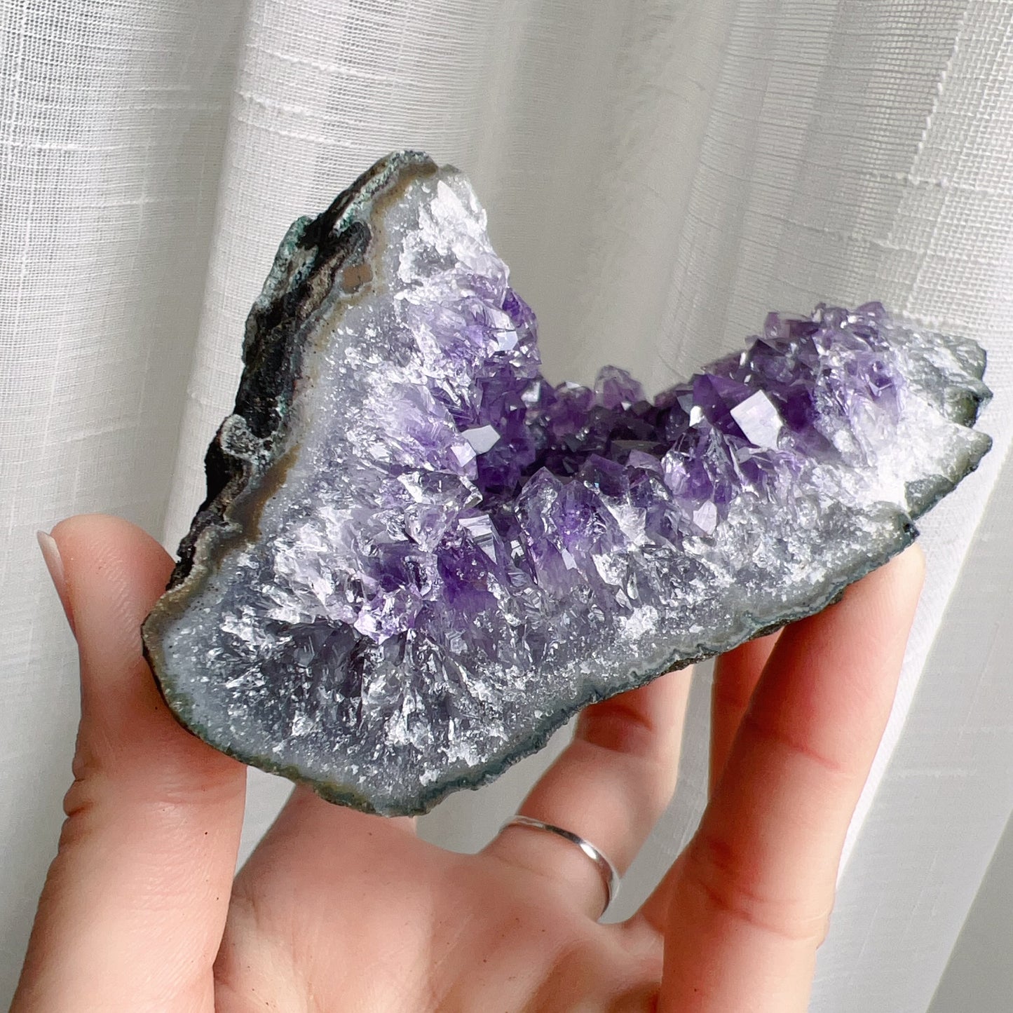 317.5G Natural Amethyst Raw Stone Small Geode Healing Crystal Decor
