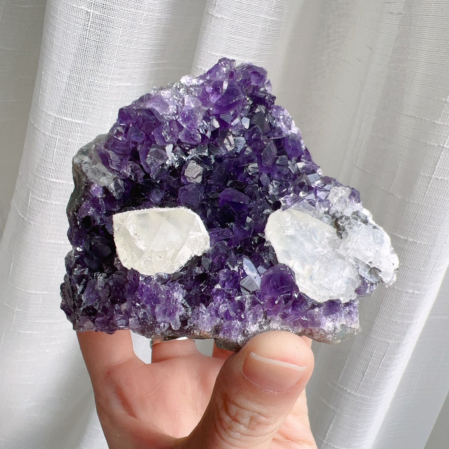 429.6G Natural Amethyst Raw Stone Geode With Calcite Crystal Inclusion