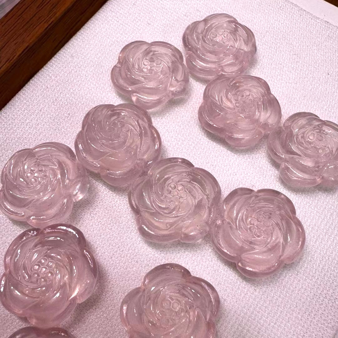 Beautiful Jewelry Accessory – Rose Quartz Rose Charms For Diy Jewelry Project