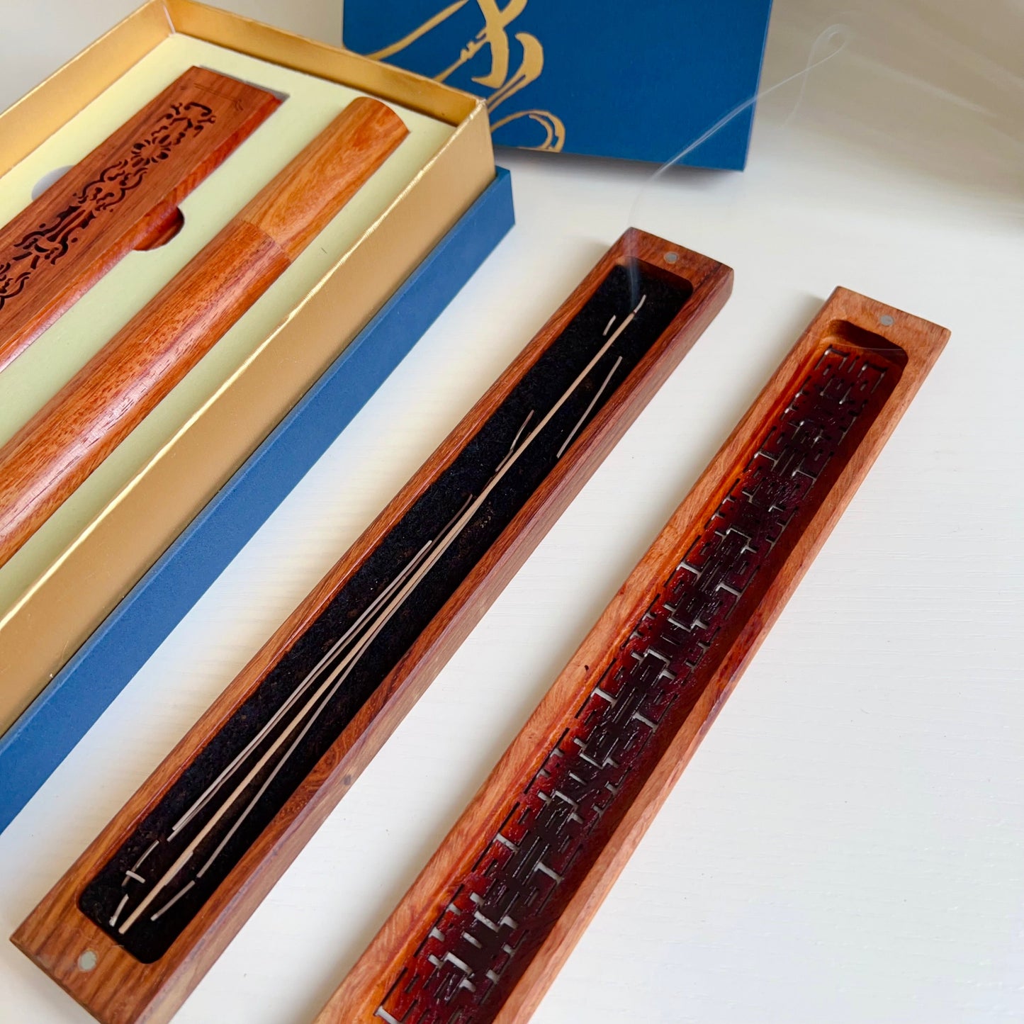 Premium Vietnamese Agarwood Incense Sticks With Rosewood Burner – Perfect For Cleansing, Healing, Meditation, And Yoga