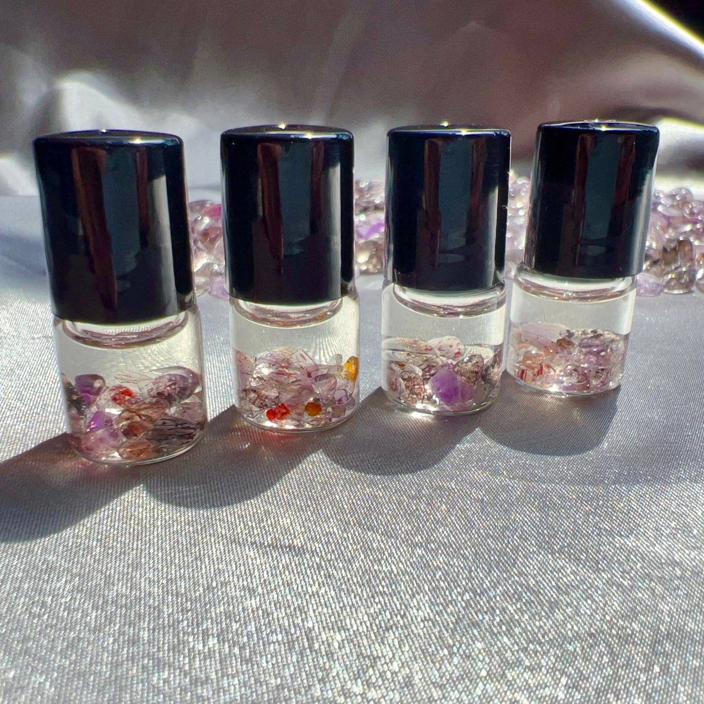 Natural Woody Essential Oil Energy Roll-On Perfume Infused With High-Frequency Super Seven Crystal Gravels
