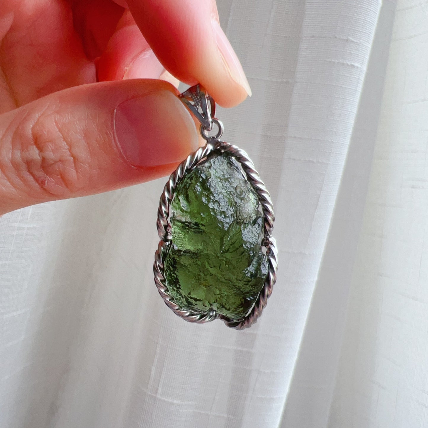 Best Green Color 8.4G Moldavite Raw Stone Pendant Necklace | High-Frequency Heart Chakra Healing Stone