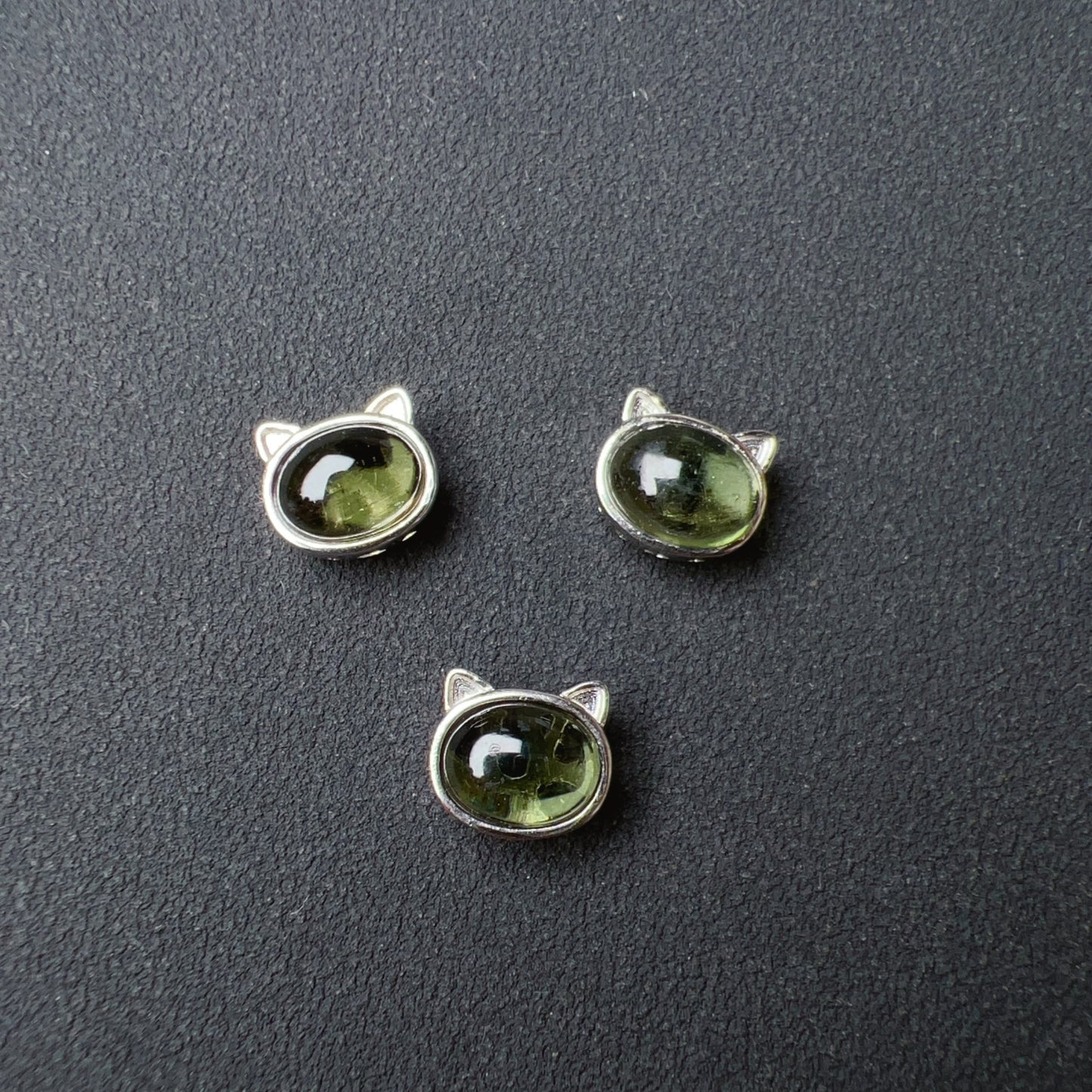 Cute Part – Handmade Moldavite Cat Shape Pandora’S Box Charm With 925 Sterling Silver
