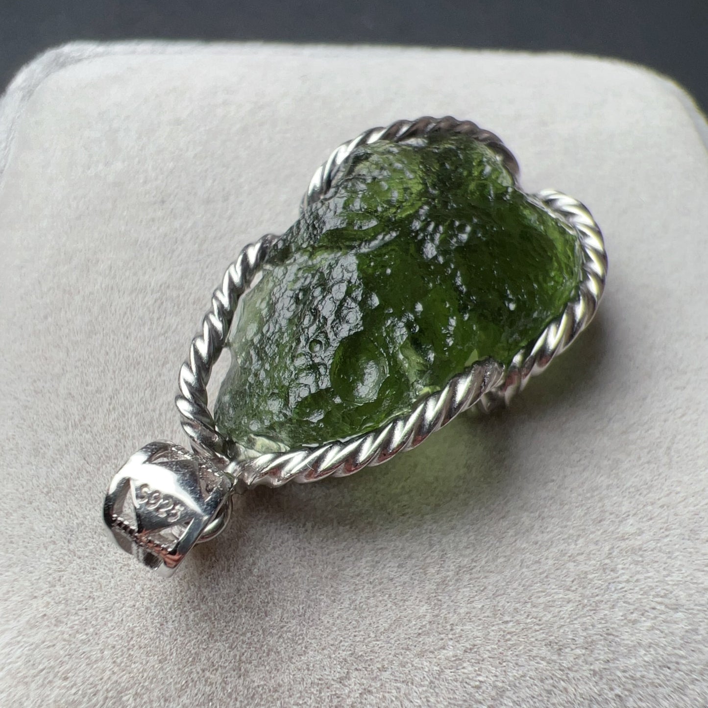 Best Green Color 8.4G Moldavite Raw Stone Pendant Necklace | High-Frequency Heart Chakra Healing Stone