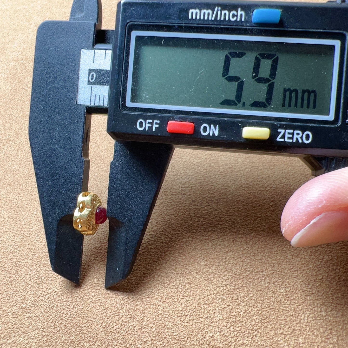 18K Yellow Gold Four-Leaf Clover Bead Charms With Cubic Zirconia Stone For Diy Jewelry Projects