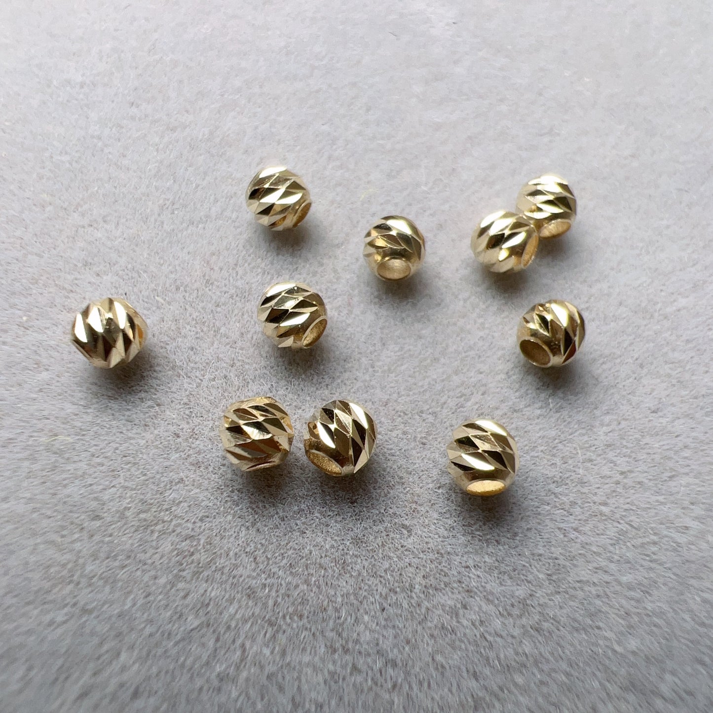 3Mm 18K Yellow Gold Carving Round Beads Charms For Diy Jewelry Projects