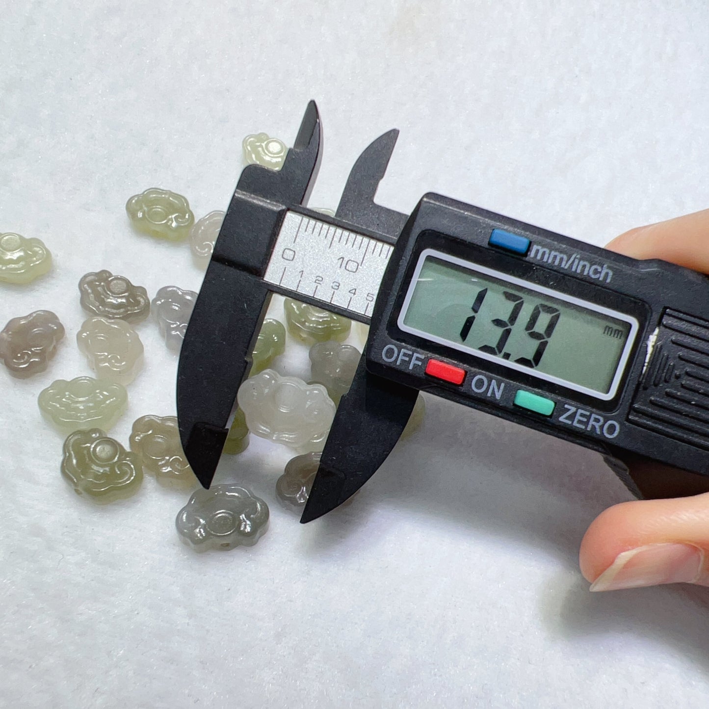Natural Assorted Color Nephrite Jade Lucky Lock Bead Charms For Diy Jewelry Project