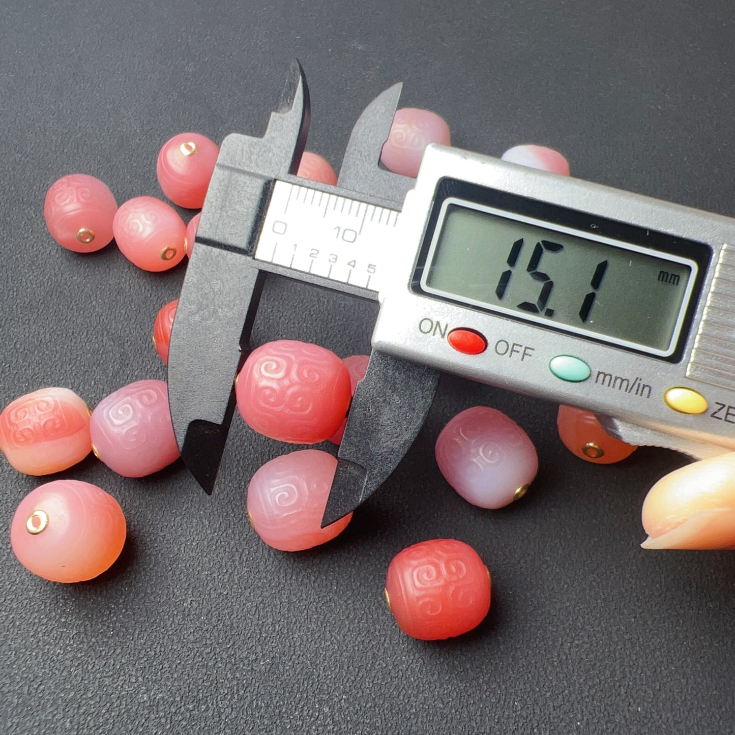 Natural High-Quality Yanyuan Agate With 18K Yellow Gold Huiwen Symbol Barrel Beads Charms Diy Jewelry Project