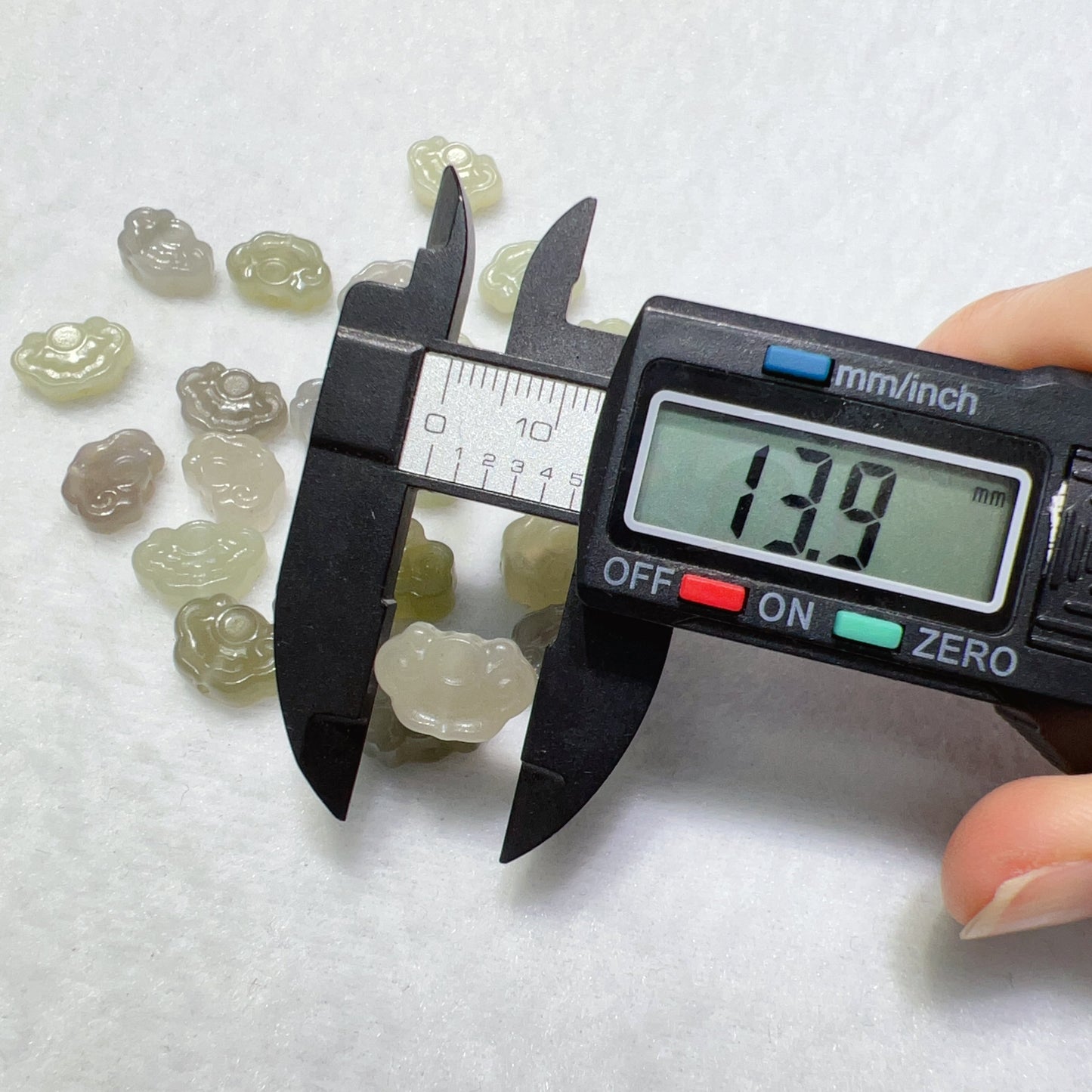 Natural Assorted Color Nephrite Jade Lucky Lock Bead Charms For Diy Jewelry Project