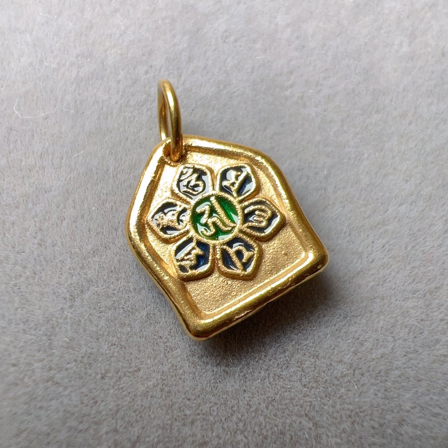 18K Yellow Gold Sakyamuni Buddha Six Mantra Symbols Hand-Painted Pendants For Diy Jewelry Projects