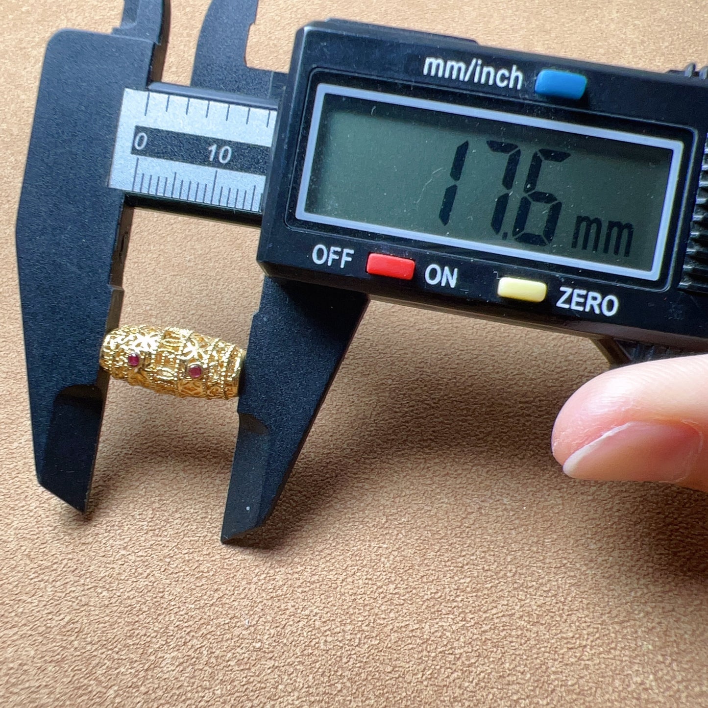 18K Yellow Gold Barrel Bead Charm With Cubic Zirconia Stones For Diy Jewelry Projects