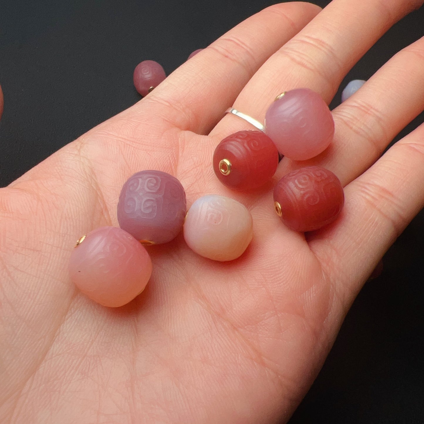 Natural High-Quality Yanyuan Agate With 18K Yellow Gold Huiwen Symbol Barrel Beads Charms Diy Jewelry Project