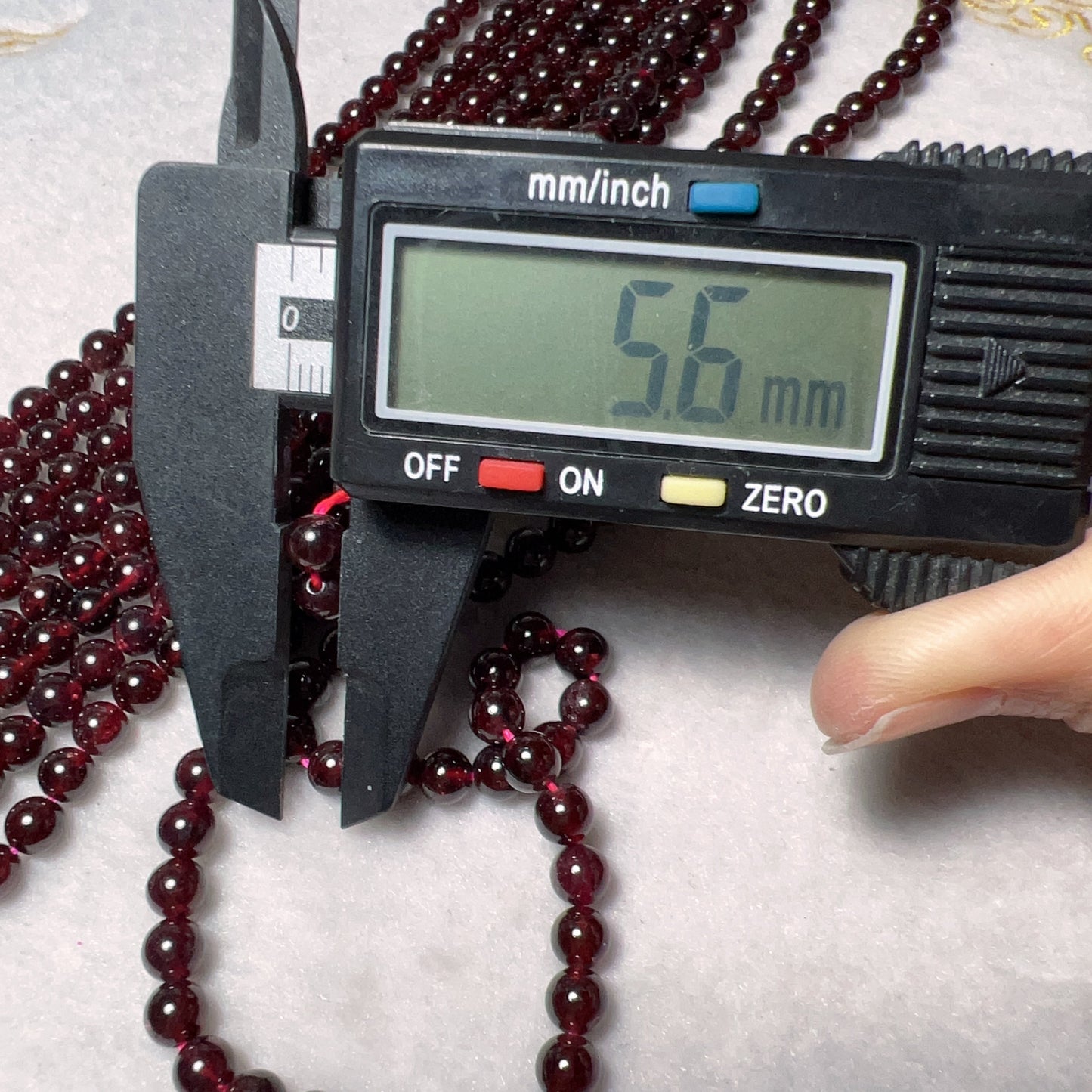 5.5Mm Natural Almandine Red Garnet Round Bead Strands For Diy Jewelry Project