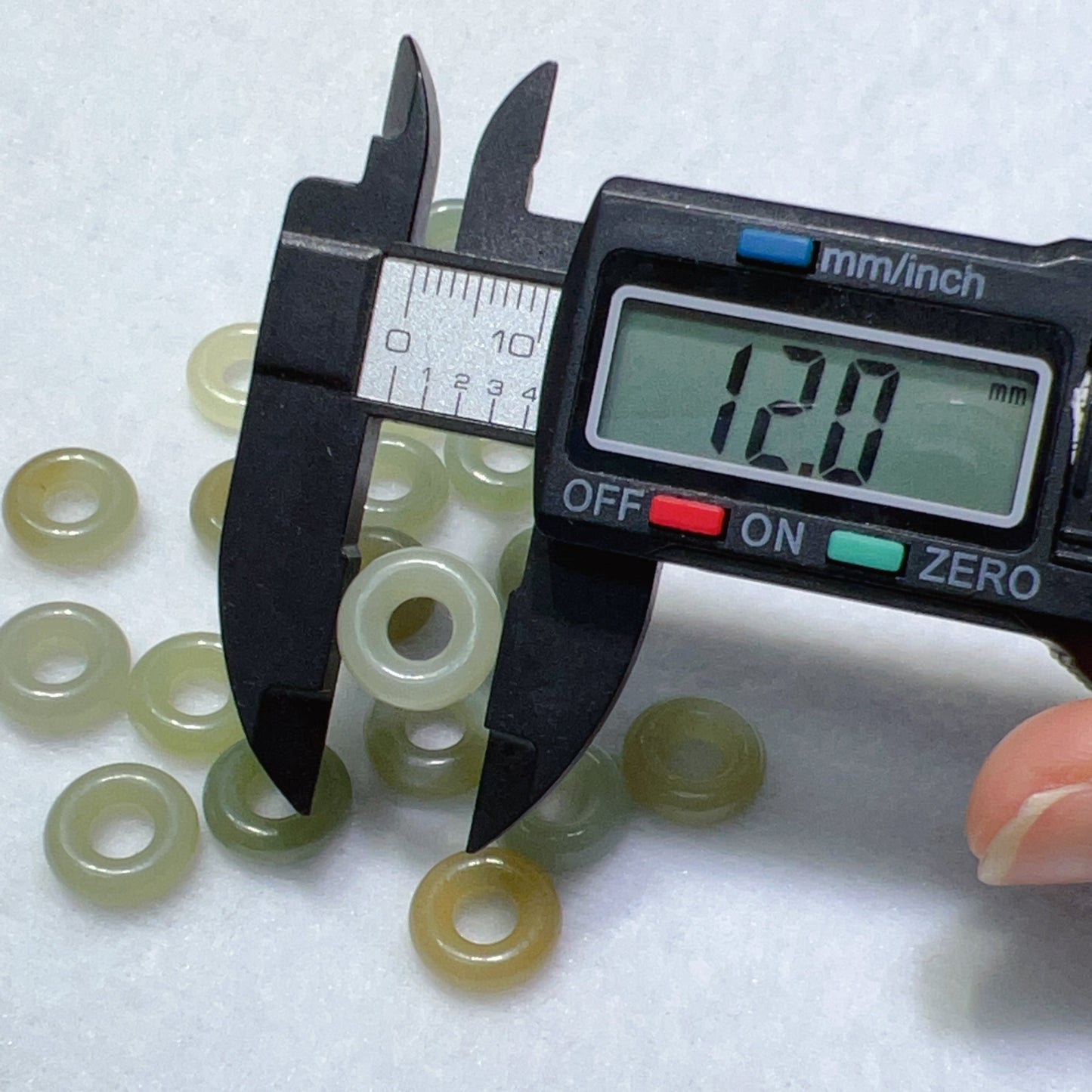 Natural Assorted Color Nephrite Jade Small Rings Charms Pendants For Diy Jewelry Project
