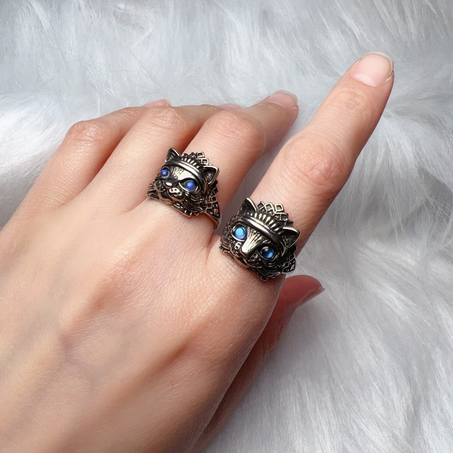 Super Cute Cat Ring With Natural Blue Flash Labradorite | Handmade Fashion Jewelry