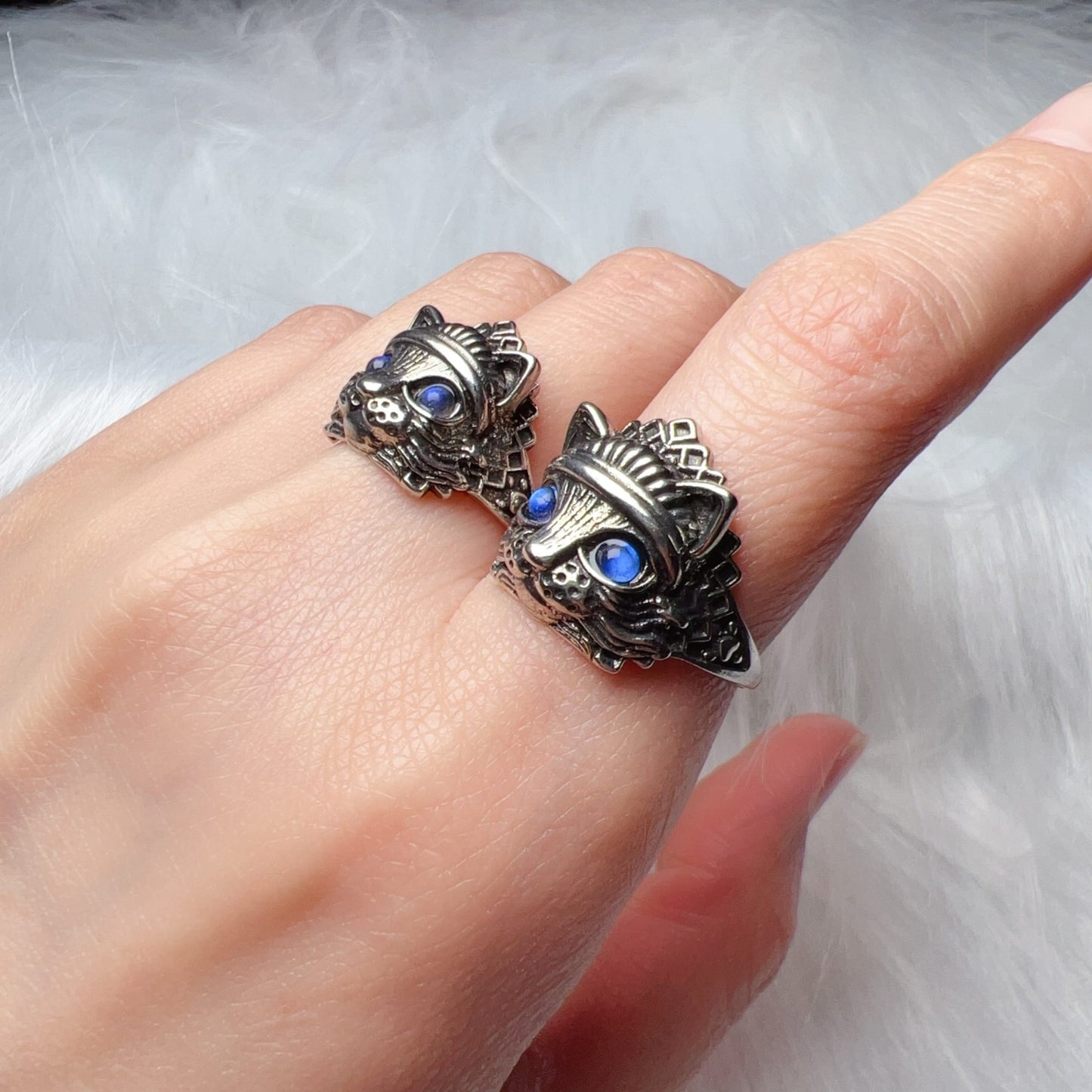 Super Cute Cat Ring With Natural Blue Flash Labradorite | Handmade Fashion Jewelry