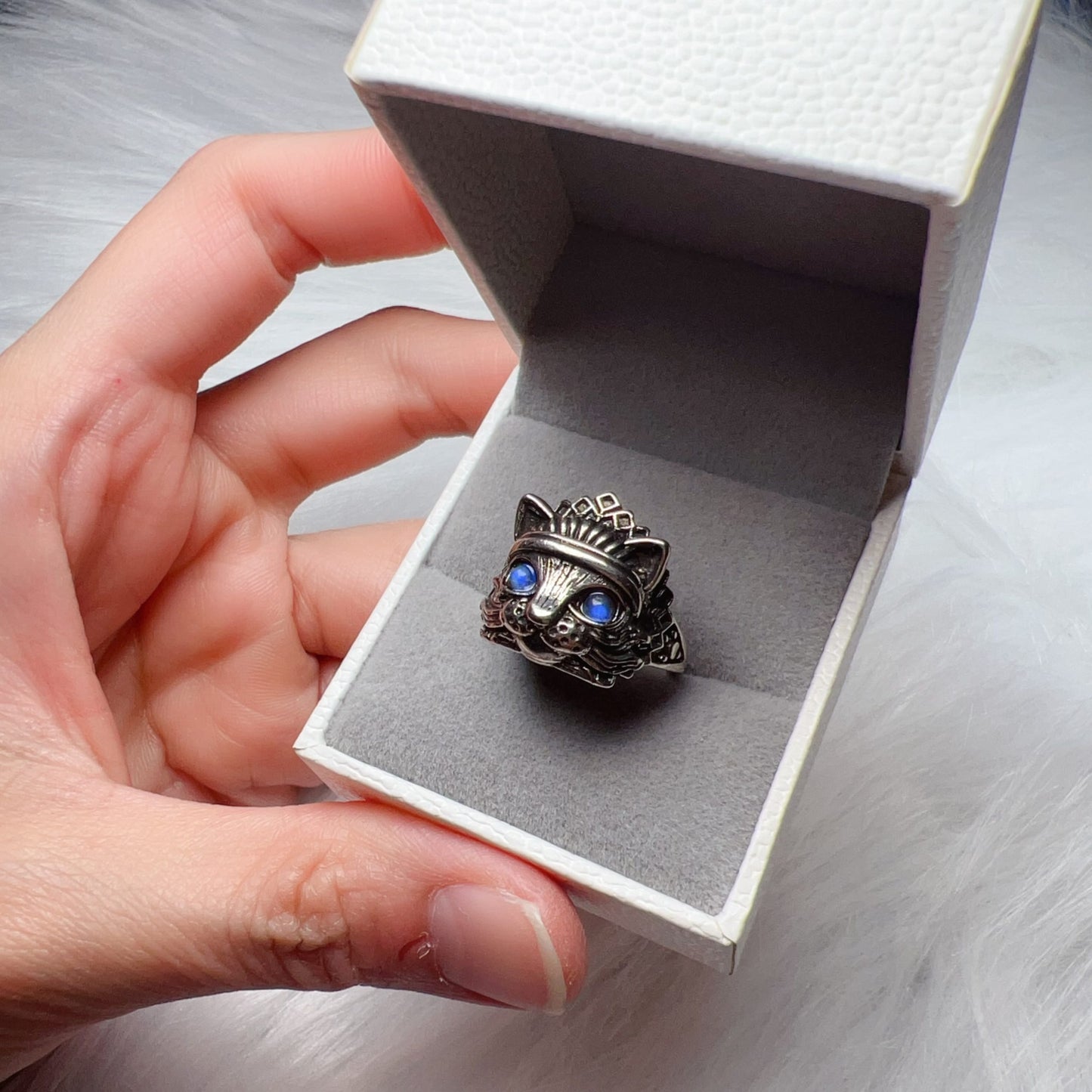 Super Cute Cat Ring With Natural Blue Flash Labradorite | Handmade Fashion Jewelry
