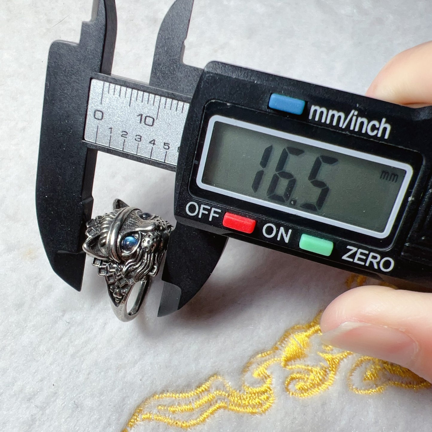 Super Cute Cat Ring With Natural Blue Flash Labradorite | Handmade Fashion Jewelry