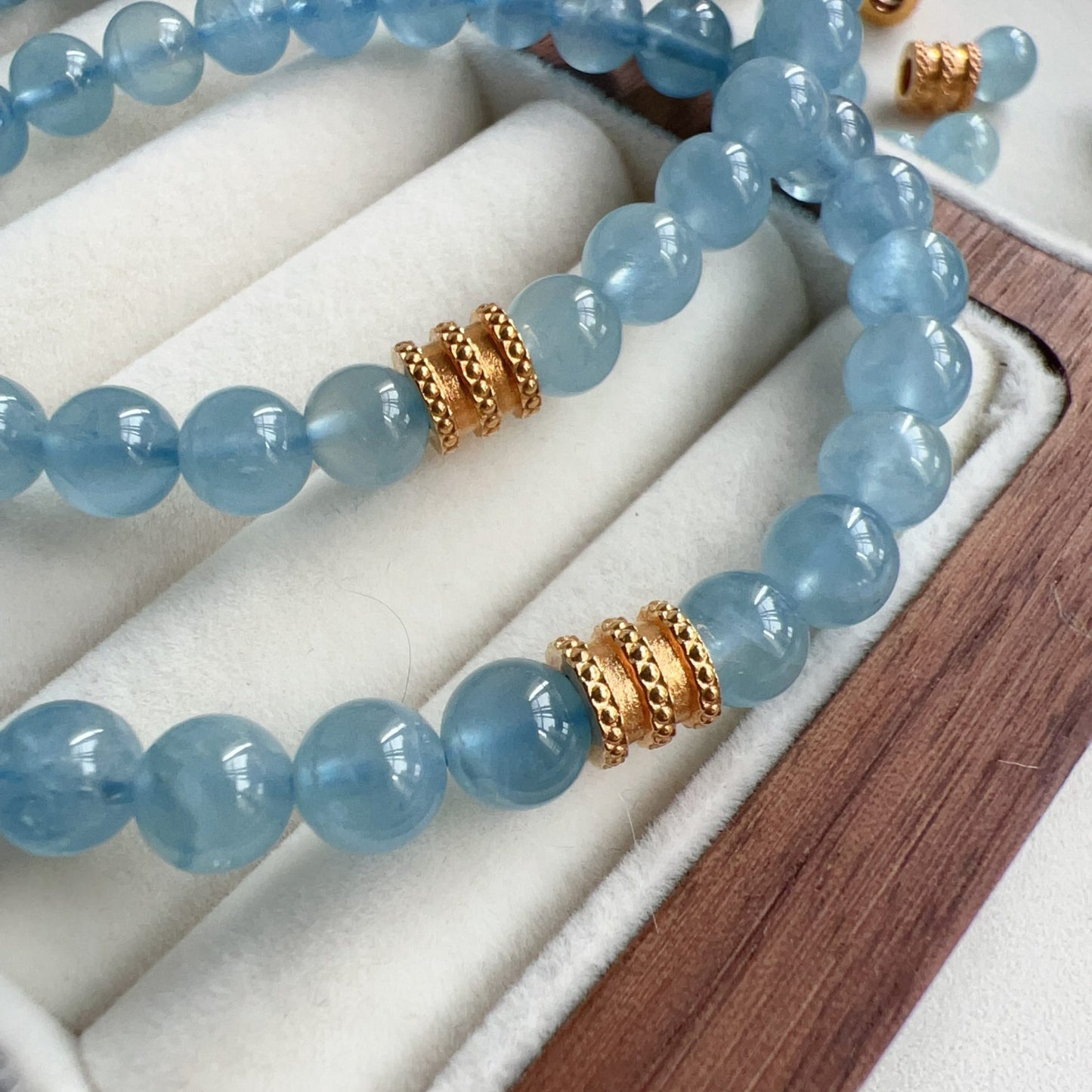 Custom-Made Aquamarine And 18K Yellow Gold Bracelet – Unique Artisan Jewelry For Meaningful Connections