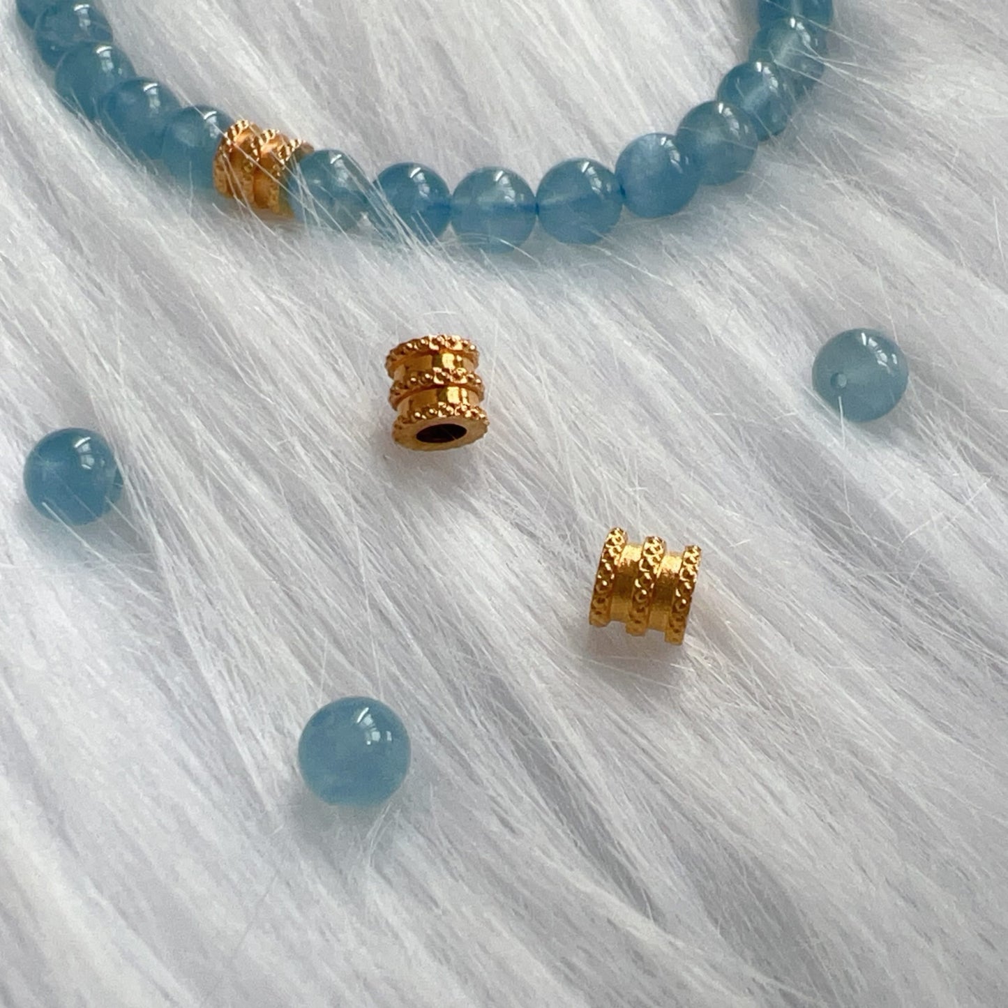 Custom-Made Aquamarine And 18K Yellow Gold Bracelet – Unique Artisan Jewelry For Meaningful Connections