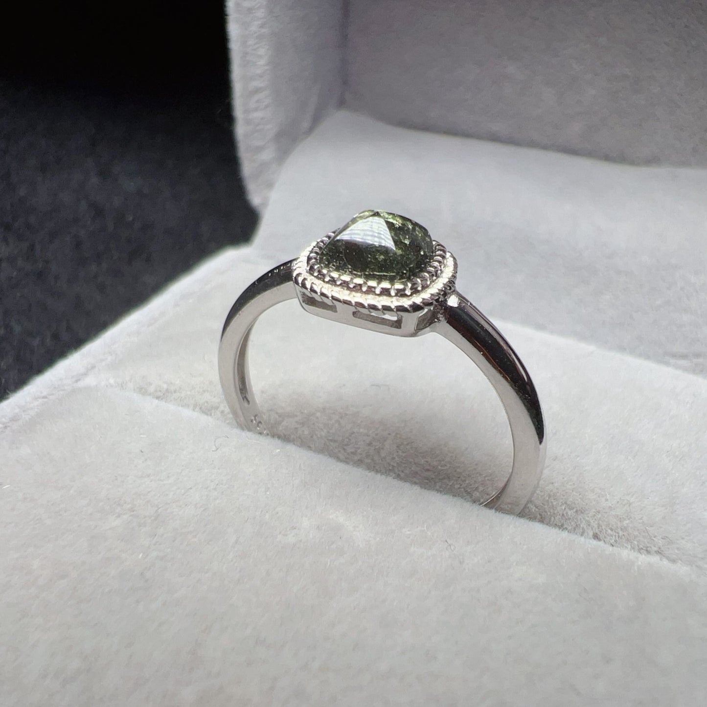 Premium Sugarloaf-Cut Moldavite Silver Ring | High-Vibration Healing Jewelry | Luxury Spiritual Gift