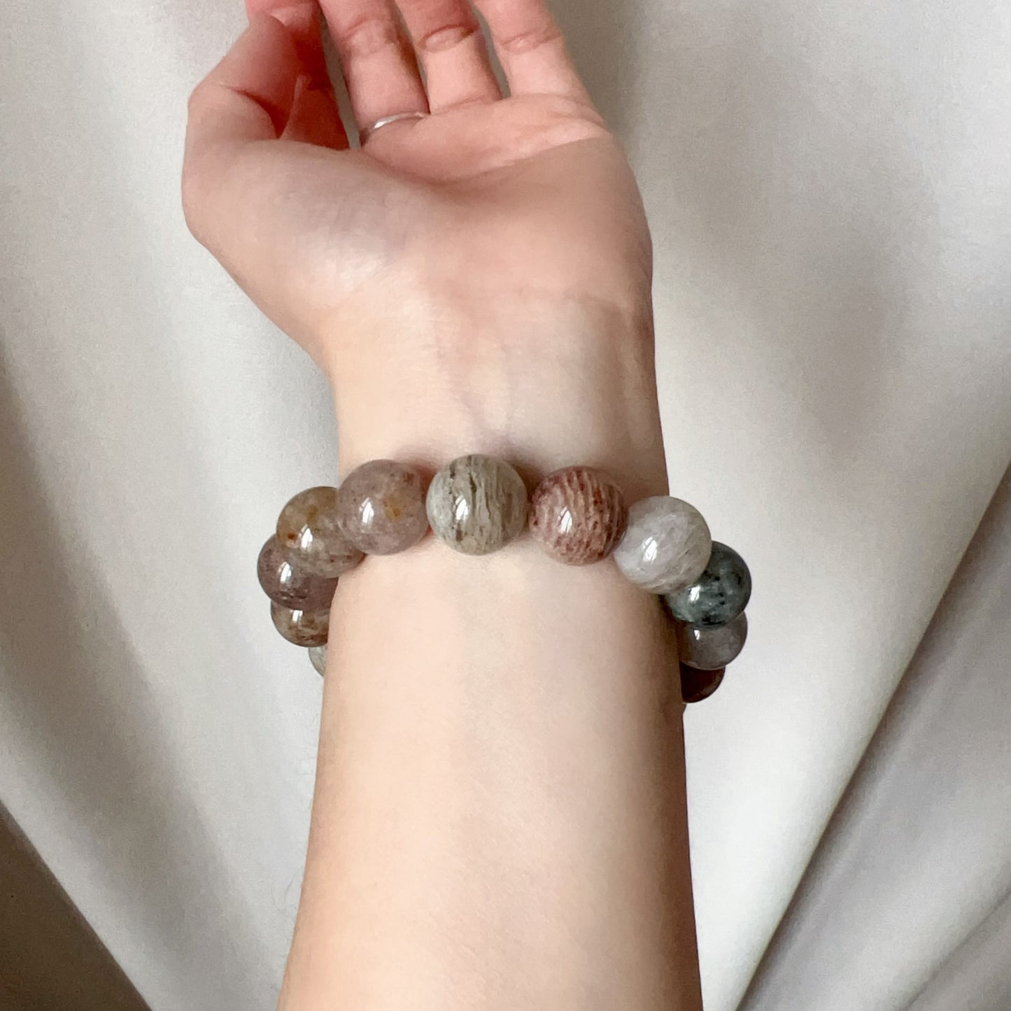 14.1Mm Assorted Layers Phantom Quartz Bracelet For Life Balance, Harmony