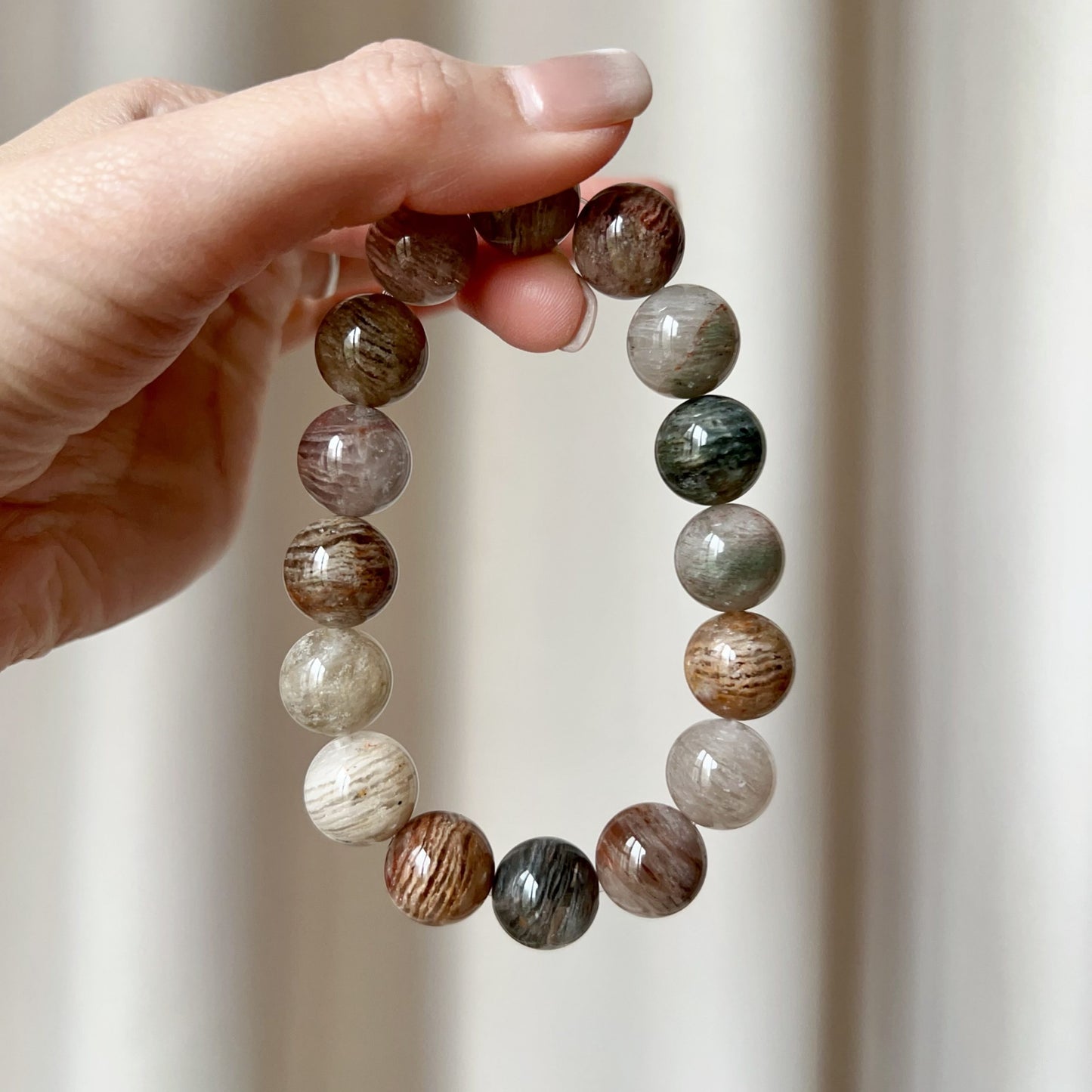 14.1Mm Assorted Layers Phantom Quartz Bracelet For Life Balance, Harmony