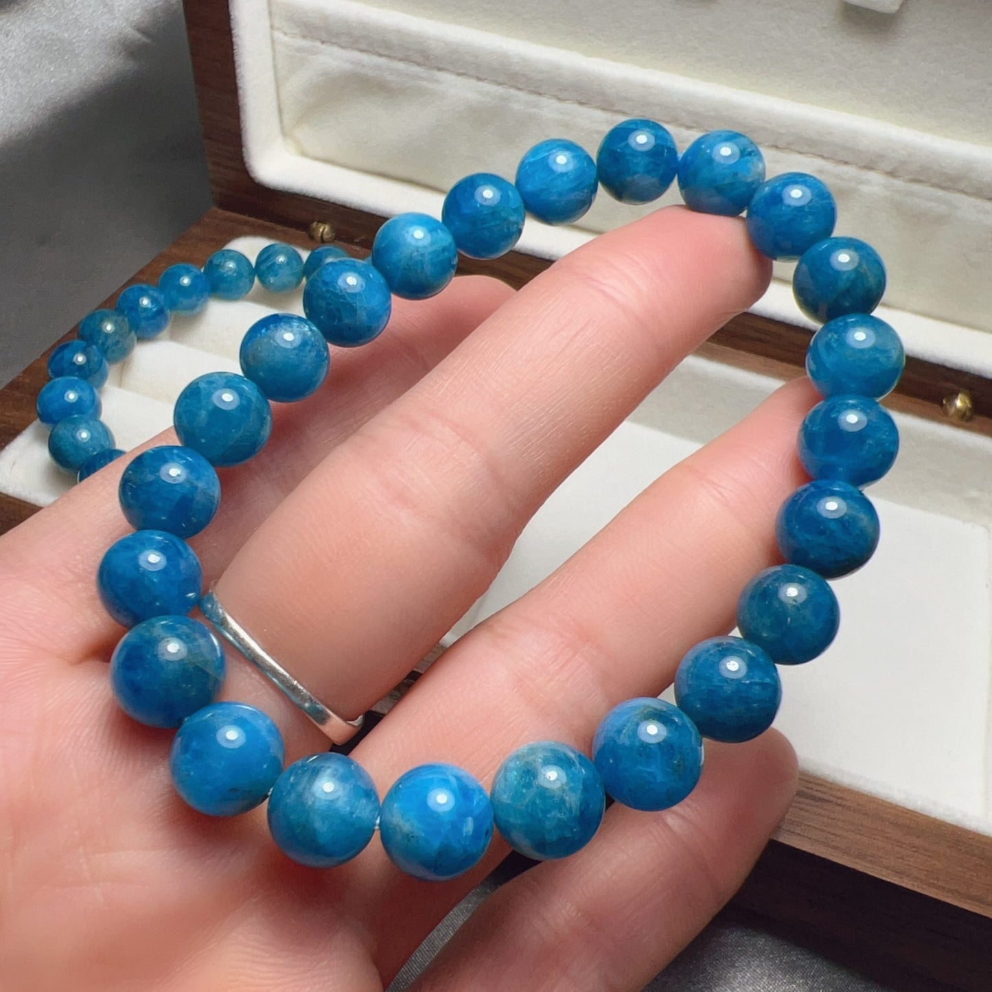 Blue Apatite Healing Stone Bracelet | 8.6Mm Round Beads For Throat And Third Eye Chakra Healing Jewelry