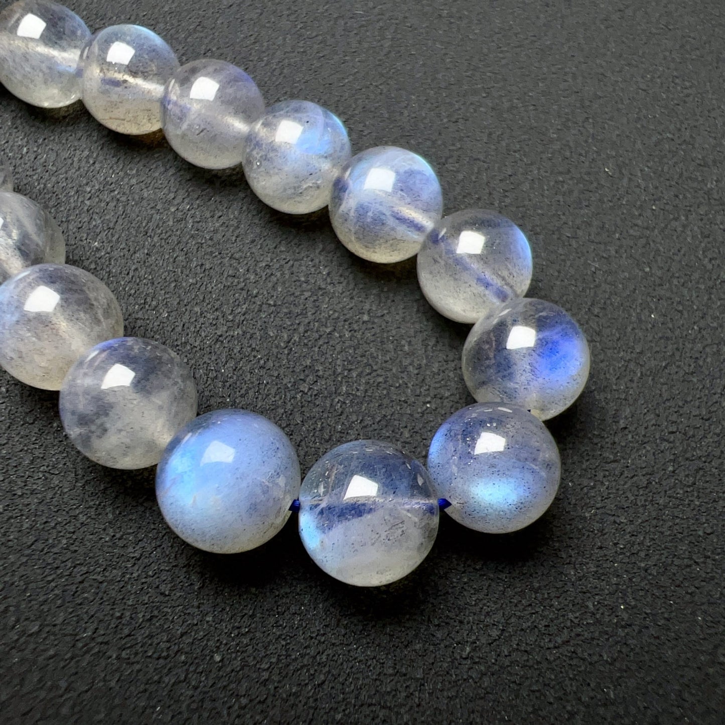 8Mm Natural Blue Flash Labradorite Bracelet For Intuition, Emotion Control And Nightmare Relief