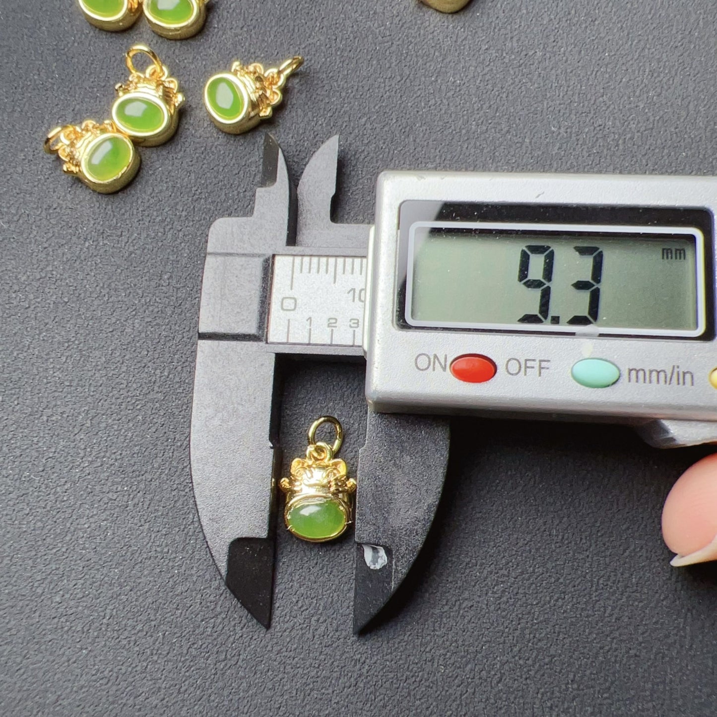 Natural Green Nephrite Maneki Neko Pendant – Adorable Diy Jewelry Components For Unique Craft Projects