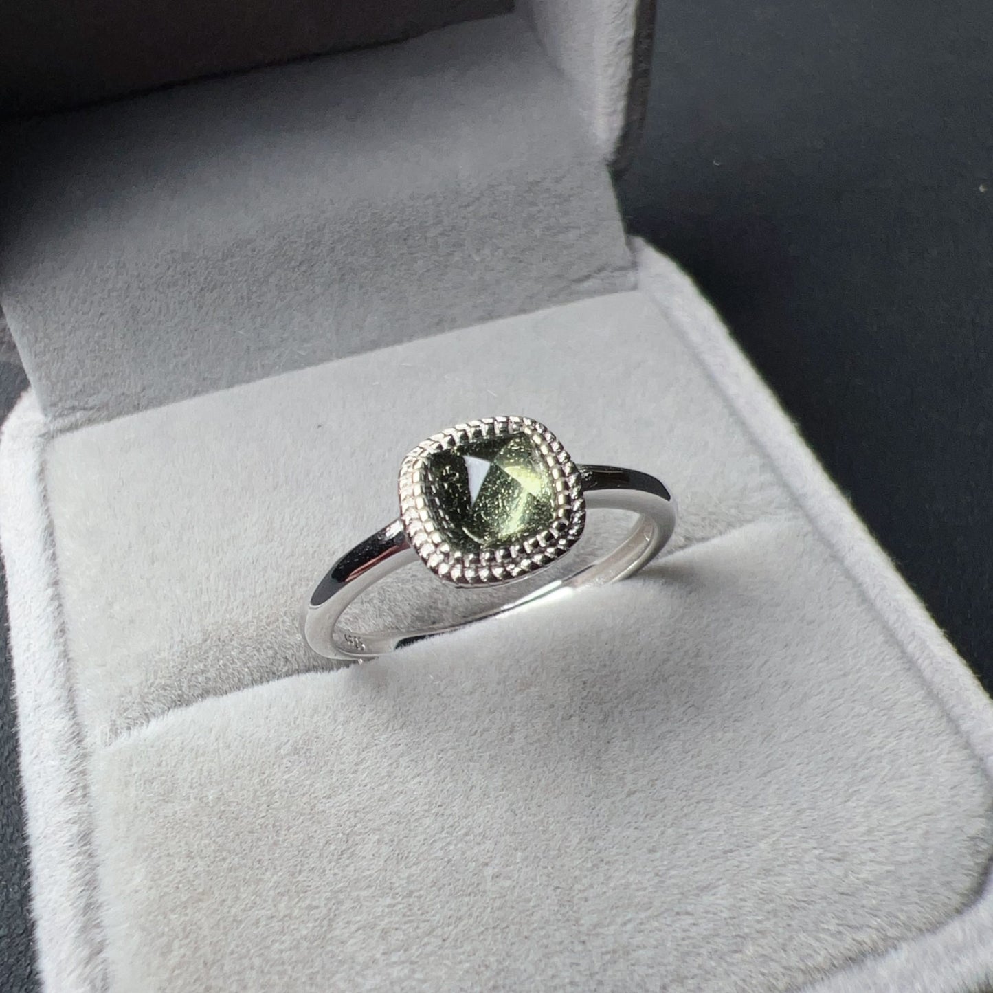Premium Sugarloaf-Cut Moldavite Silver Ring | High-Vibration Healing Jewelry | Luxury Spiritual Gift