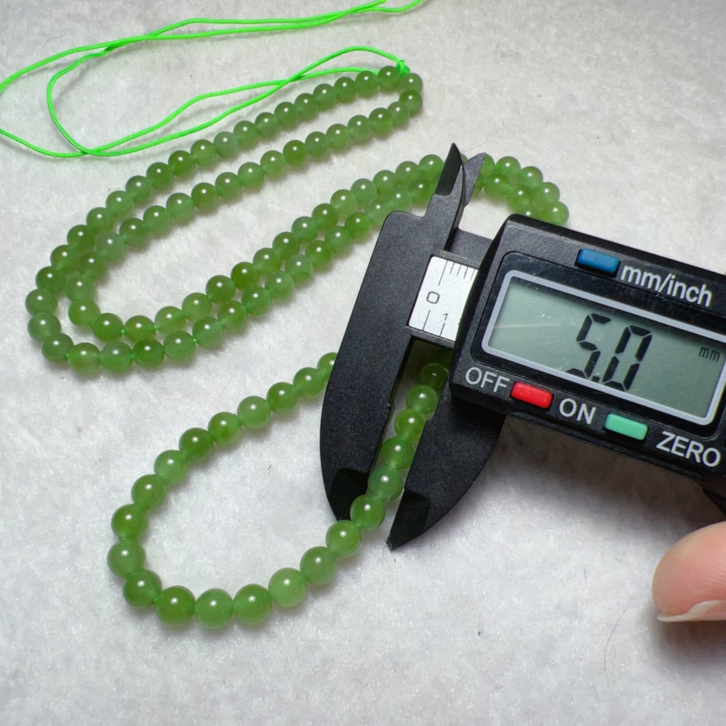 Premium 5Mm Green Nephrite Jade 108 Beads Strand – Ideal For Diy Jewelry Making And Craft Projects