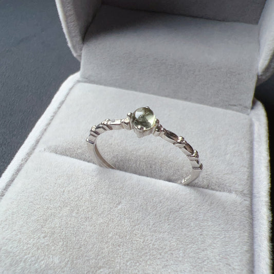 Cute Gemstone Ring With Natural Moldavite And 925 Sterling Silver Prongs | Rare High-Frequency Heart Chakra Healing