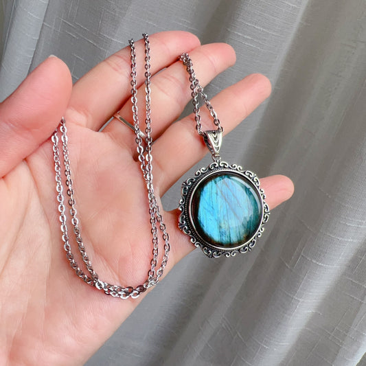 One And Only Strong Blue Flash Labradorite Round Pendant Necklace | Handmade Natural Throat Chakra Healing Jewelry