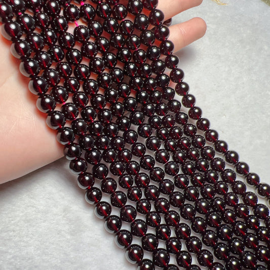 Best Quality In Strands 8.3Mm Natural Almandine Red Garnet Bead Strands For Diy Jewelry Projects