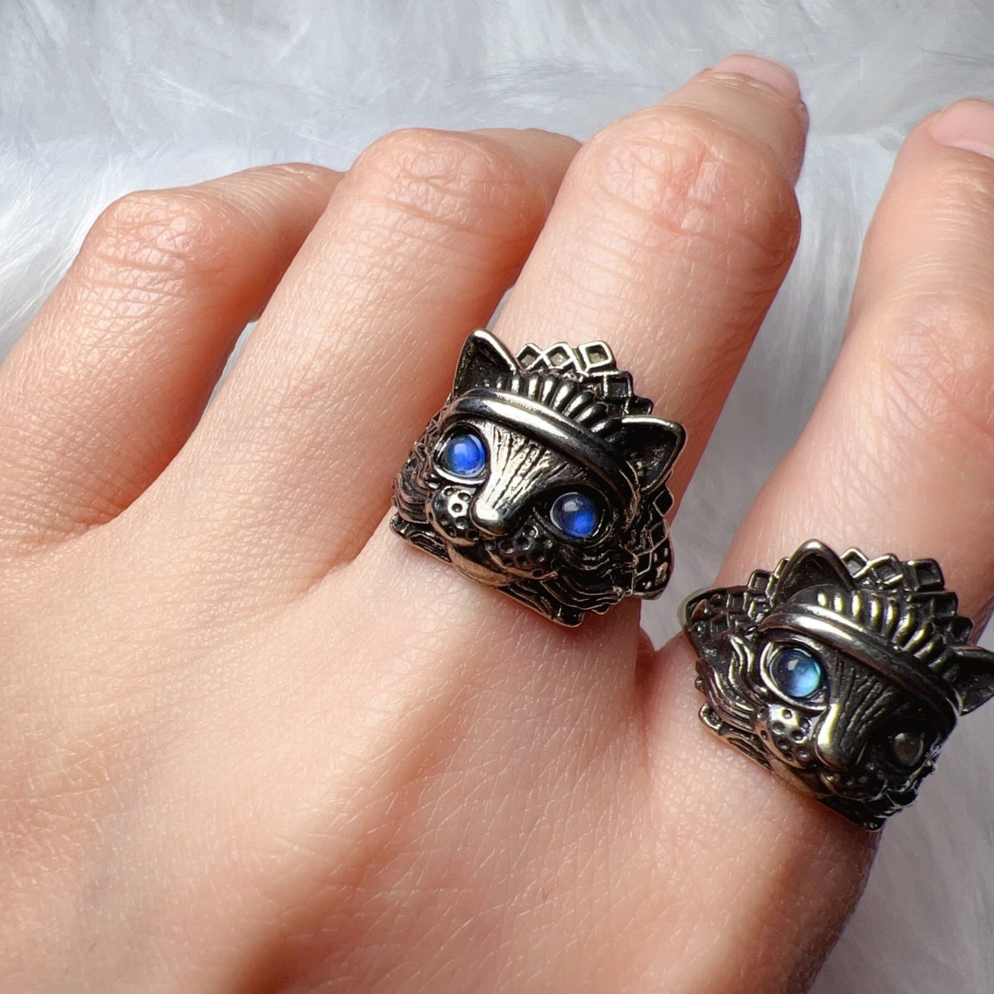Super Cute Cat Ring With Natural Blue Flash Labradorite | Handmade Fashion Jewelry