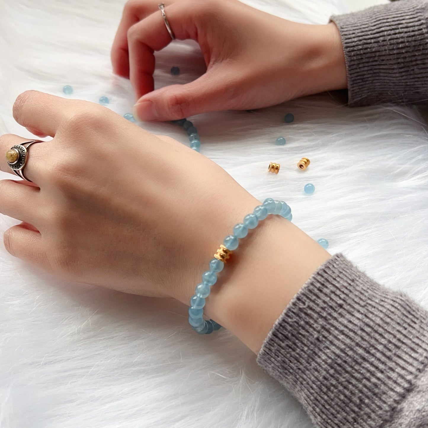 Custom-Made Aquamarine And 18K Yellow Gold Bracelet – Unique Artisan Jewelry For Meaningful Connections