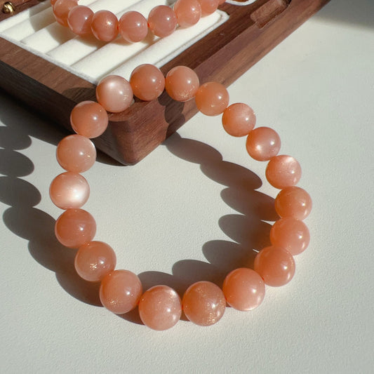 Natural Peach Moonstone Bracelet | 10Mm Crystal Beads | Emotional Healing Gemstone For Balance And Serenity