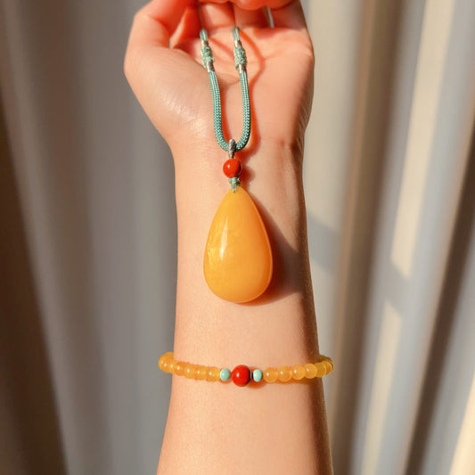 Handmade High-Quality Amber Pendant Necklace With Nanhong Agate | Unique Gemstone Jewelry